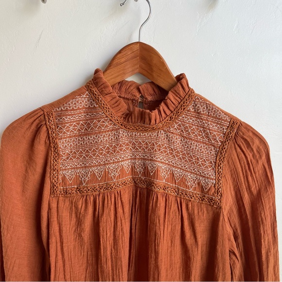 Anthropology Brand E M Rust Colored Boho Top Embroidered Neckline Sz S EUC - Picture 2 of 5